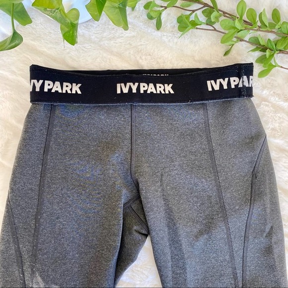 Ivy Park Beyonce ‘V’ Cropped Grey Leggings XS - Picture 5 of 9
